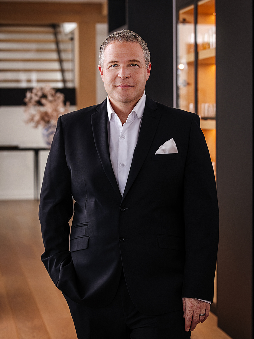 Simon-Pierre Veillette - Assistant & Real Estate Broker