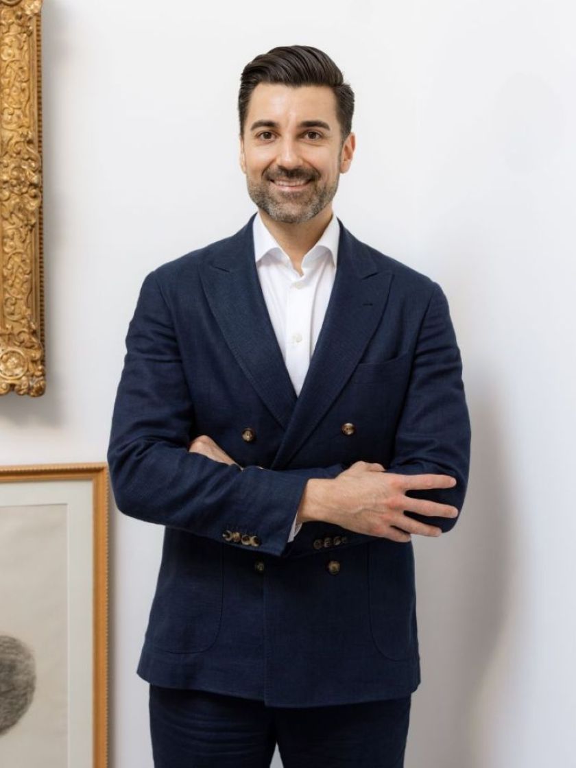 Armin Yousefi - 销售代表 & 高级销售副总裁