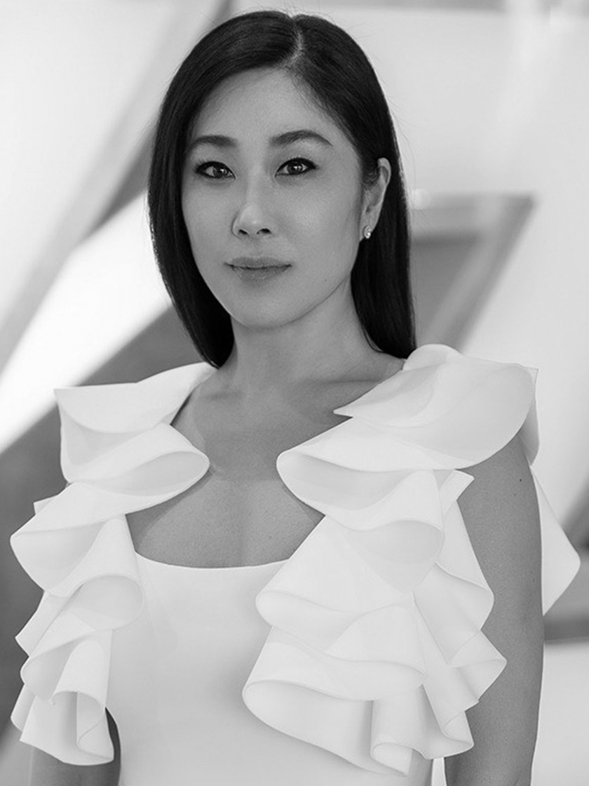 Jia Kim - Broker