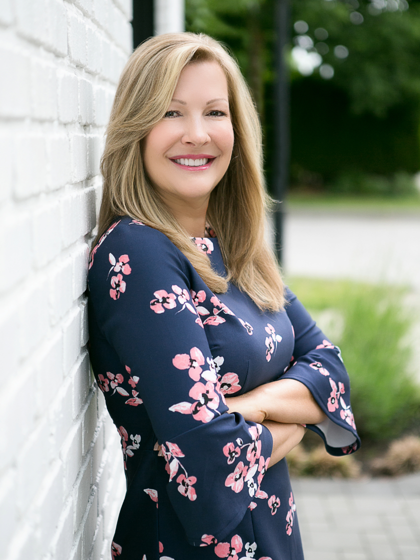 Sigrid Wilcox - 销售代表 Sigrid Wilcox - 销售代表