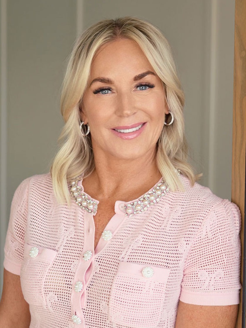 Corinne Poffenroth - 销售代表 & 销售高级副总裁